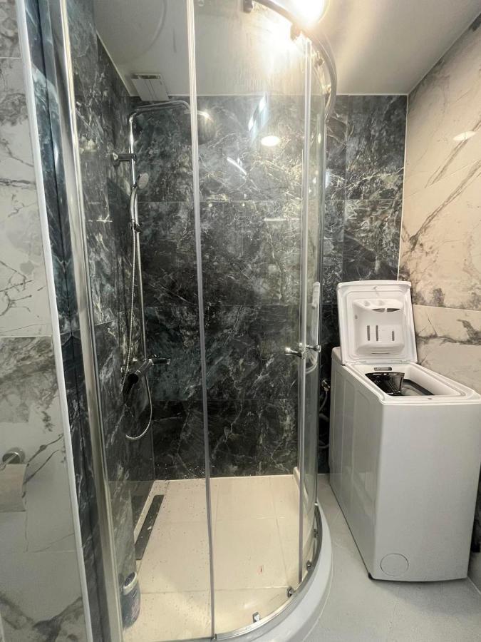 Studio "Victoria" Burgas City Exterior foto